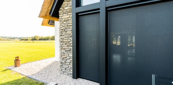 Screen zonwering/ zonwering op zonne-energie