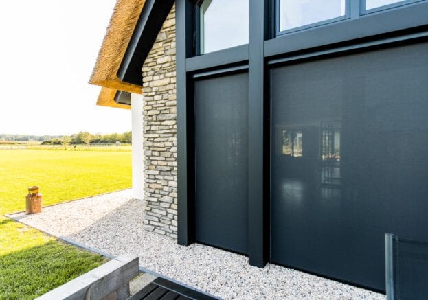 Screen zonwering/ zonwering op zonne-energie